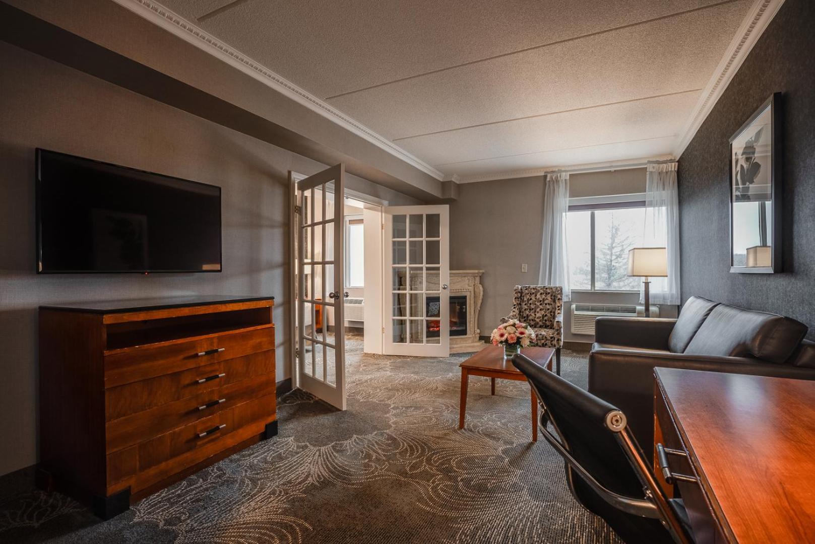 Monte Carlo Inn Barrie - Newly Renovated Exterior foto
